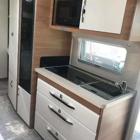 Asuntovaunu Hobby Hotel