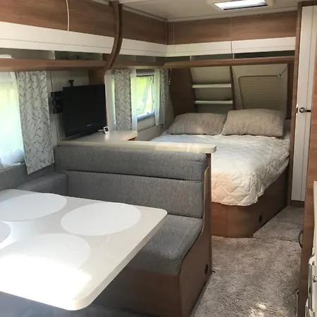 Ξενοδοχείο Asuntovaunu Hobby